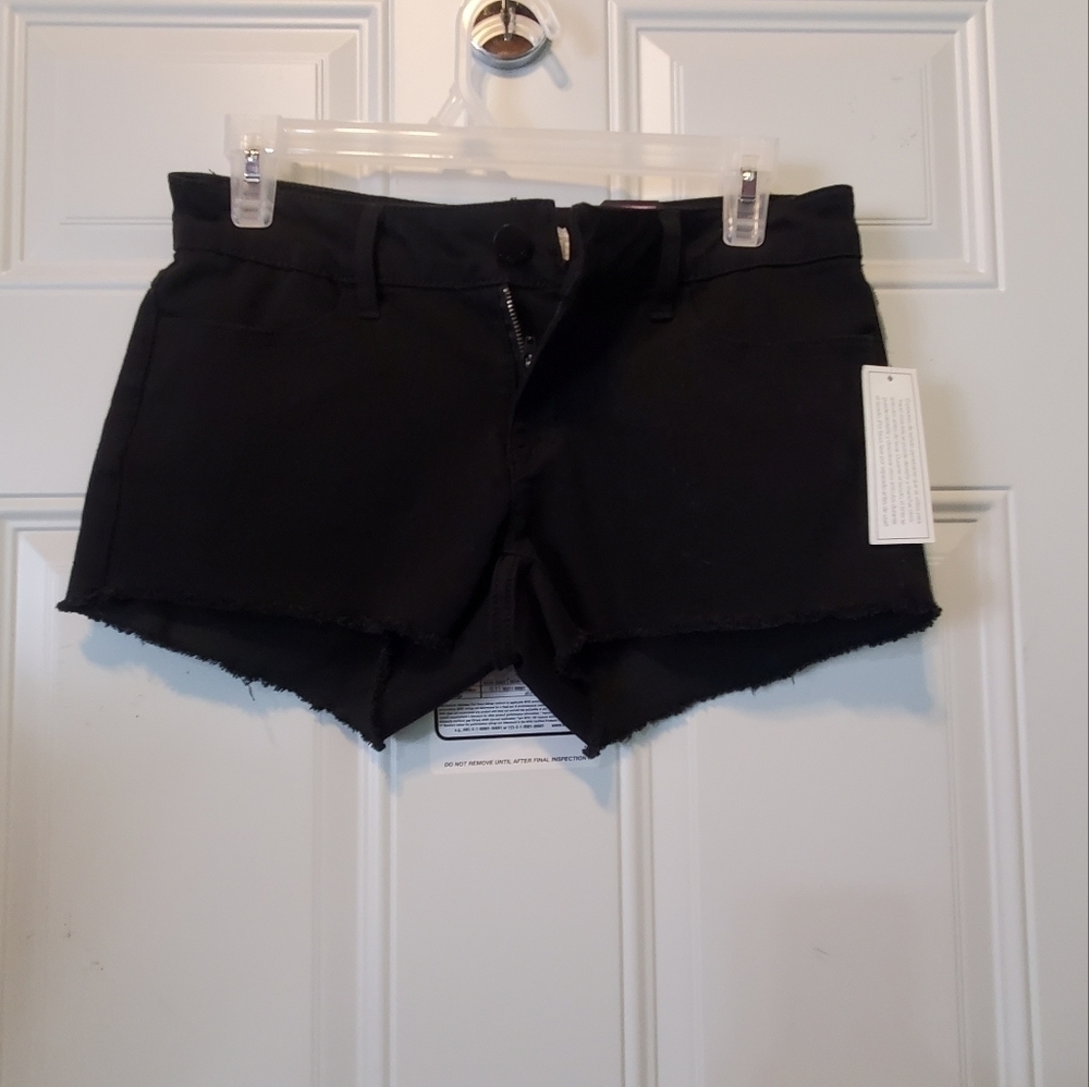 🍉 womens/girls juniors size 5 No Boundaries denim shorts in black - Picture 2 of 8
